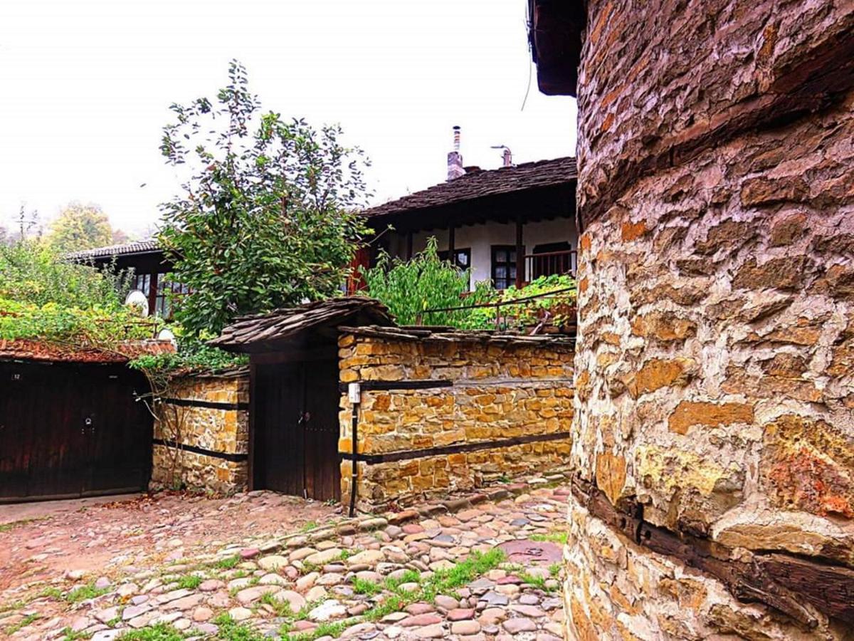 The Tinkov House In Λόβετς Εξωτερικό φωτογραφία